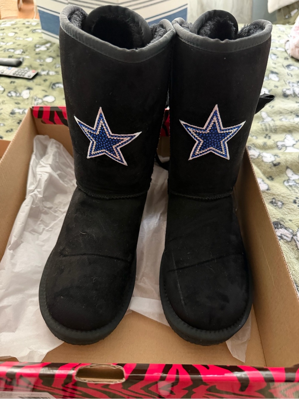 NFL Dallas Cowboys Women’s Black Suede Winter Boots with Blue Star Patch